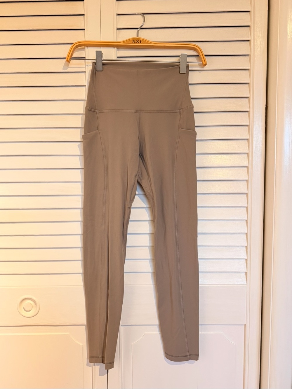 TNA High-Rise Pant with Pockets Align High-Rise